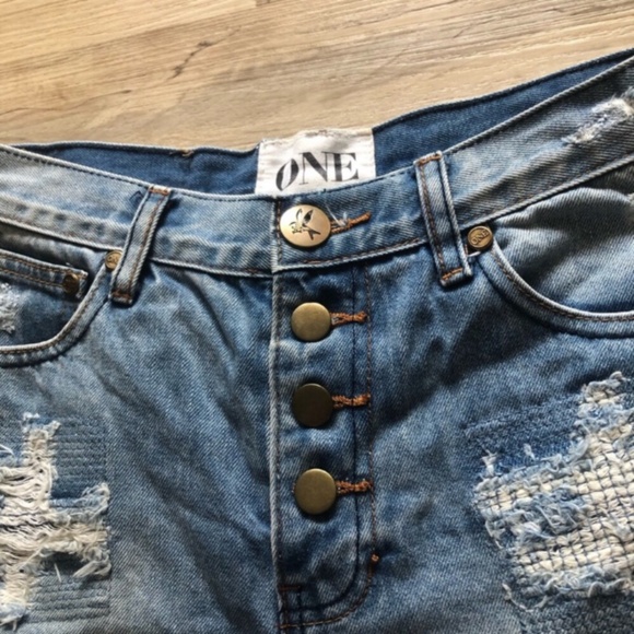 One Teaspoon Blue Distressed Jean Shorts - Picture 2 of 7